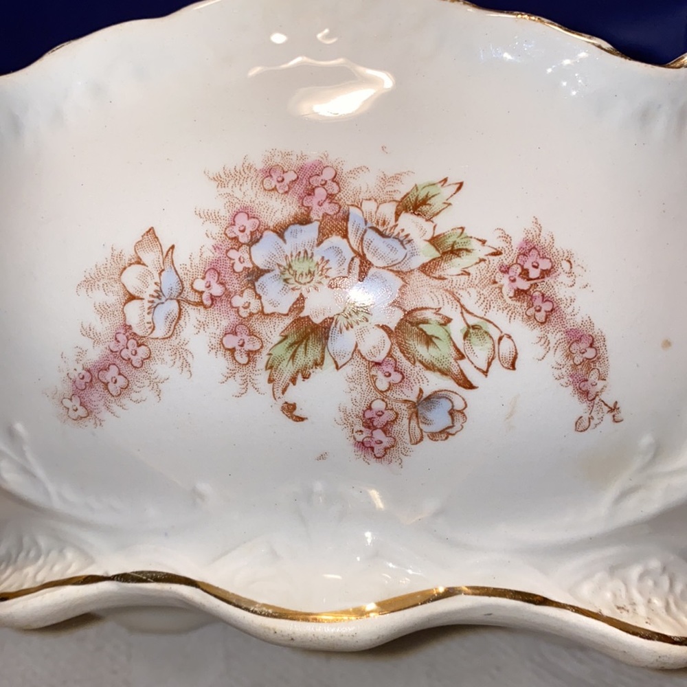 East Liverpool Potteries Porcelain Bowl - Picture 5 of 9